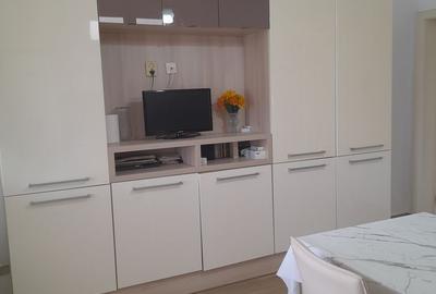 Casă cu 4 camere în Ștrandului