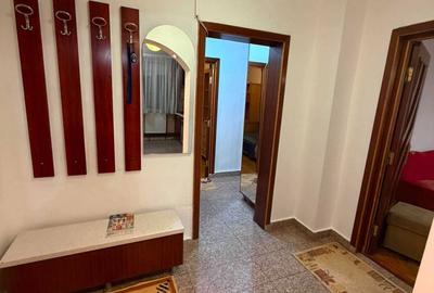 Apartament cu 3 camere decomandat în Rovine - 8