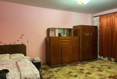 Apartament cu 3 camere decomandat în Valea Aurie - 1
