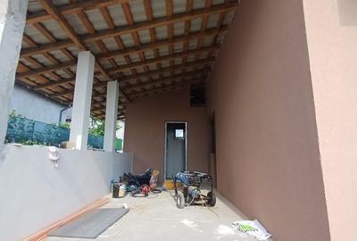 Casă cu 4 camere cu Teren 350 Mp în Bariera Vâlcii