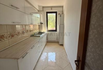 Apartament cu 3 camere semidecomandat în Jiului - 6