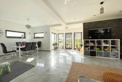 Casă cu 4 camere cu Teren 707 Mp în Central