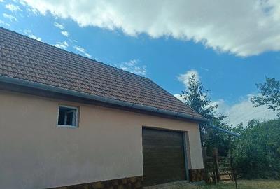 Casă cu Teren 1452 Mp în Mailat