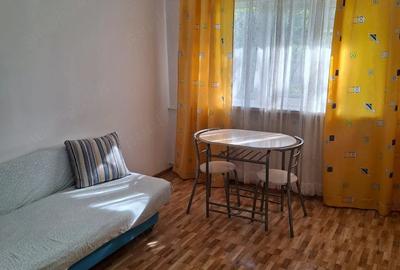 Garsonieră decomandată în Micălaca
