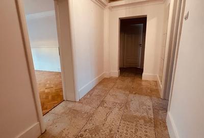 Apartament cu 3 camere decomandat în P-ța Unirii - 10