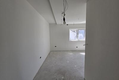 Duplex cu 4 camere cu Canalizare în Moșnița Veche - 9