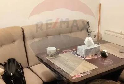 Apartament cu 3 camere decomandat în Sărari - 2