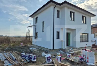 Casă cu 4 camere cu Teren 317 Mp în Burdujeni