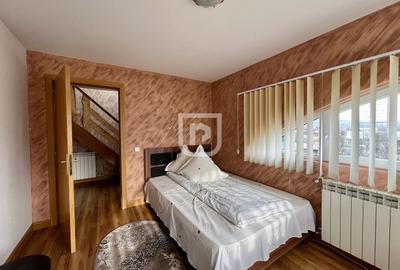 Casă individuală cu 7 camere cu Teren 920 Mp în Periferie - 6