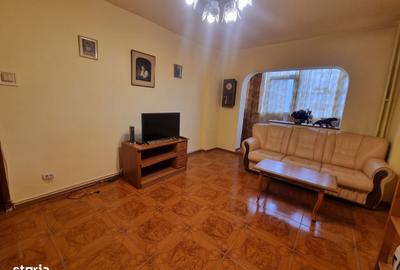 Apartament cu 2 camere decomandat în Republicii - 3
