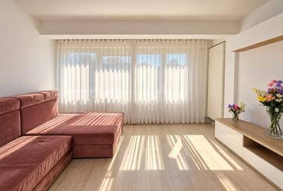 Apartament cu 3 camere decomandat, mobilat în Faleza Nord