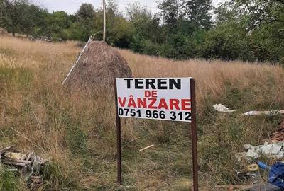 Teren de 4700 mp, în Central - 8