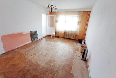 Garsonieră decomandată în Nicolina - 2
