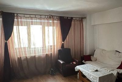 Apartament cu 2 camere decomandat în Frații Golești - 3