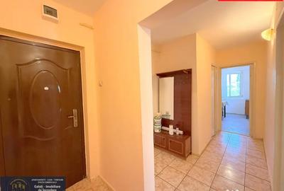 Apartament cu 2 camere decomandat în Micro 17 - 13