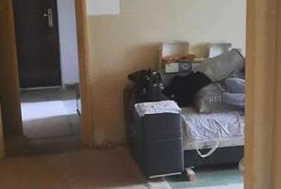 Apartament cu 3 camere semidecomandat în Titan