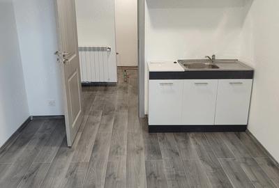 Apartament cu 3 camere decomandat în Central - 3