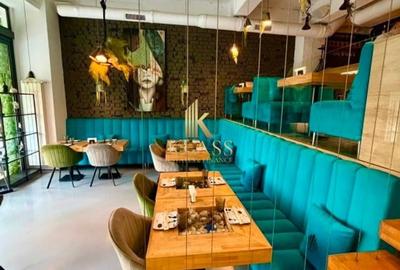 Spațiu comercial, de 84.769996643066 mp, în Floreasca