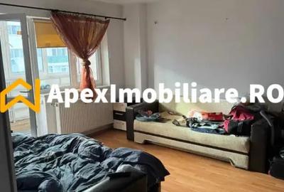 Garsonieră decomandată în Central