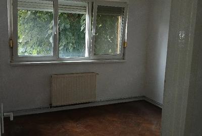Apartament cu 3 camere semidecomandat în Central - 5