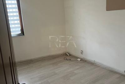 Apartament cu 4 camere semidecomandat în Calea Călărașilor - 9
