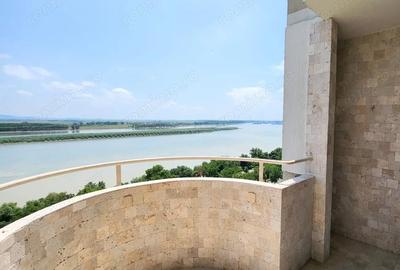 Apartament cu 3 camere decomandat în Faleză