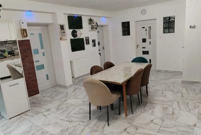 Casă cu 2 camere cu Teren 300 Mp în Central