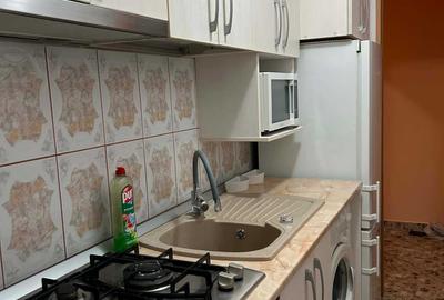 Apartament cu 3 camere semidecomandat în Central - 3