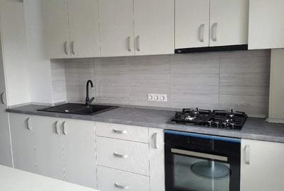 Apartament cu 2 camere semidecomandat în Gorjului