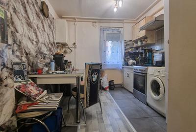 Apartament cu 2 camere semidecomandat în Astra
