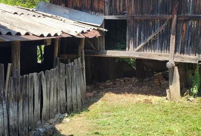 Casă cu 3 camere cu Teren 1900 Mp în Fârtățești