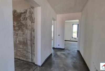 Casă cu Teren 670 Mp în Central