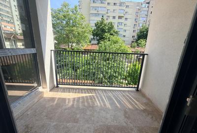 Apartament cu 3 camere semidecomandat în Central - 4