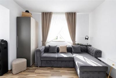 Apartament cu 2 camere decomandat în Tractorul