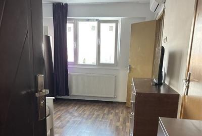 Garsonieră în Tei