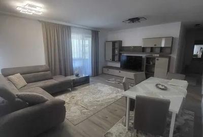 Apartament cu 2 camere decomandat, mobilat în Tomis Nord