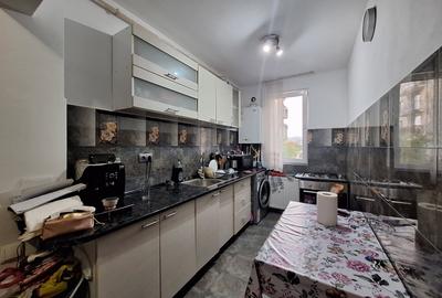 Apartament cu 2 camere decomandat, mobilat în Florești - 3