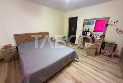 Casă individuală cu 3 camere cu Canalizare în Mărgineni - 10