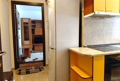 Apartament cu 2 camere nedecomandat în Decebal - 5