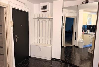 Apartament cu 2 camere decomandat, mobilat în Băneasa