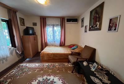 Casă individuală cu 2 camere cu Canalizare în Rahova - 3