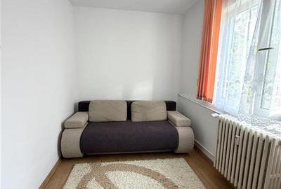 Apartament cu 2 camere nedecomandat în Podu Roș