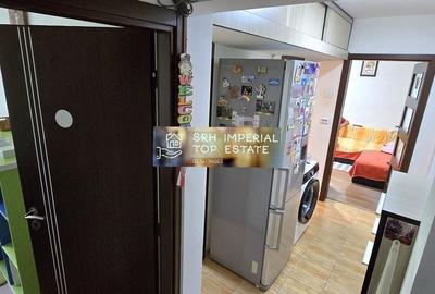 Apartament cu 3 camere semidecomandat în Tomis Nord