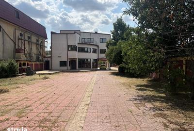 Casă cu 6 camere cu Teren 1000 Mp în Central
