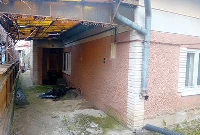 Casă individuală cu 3 camere cu Canalizare în Unirii - 2