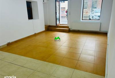 Spațiu comercial, de 38 mp, în Central - 7