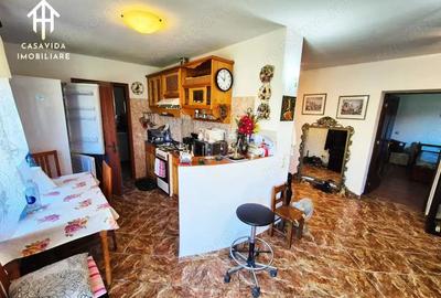 Casă cu Teren 2800 Mp în Săceni - 3