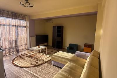 Apartament cu 3 camere semidecomandat, mobilat în Alba Iulia