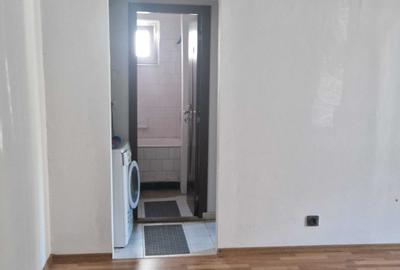Apartament cu 2 camere semidecomandat în Exterior Vest