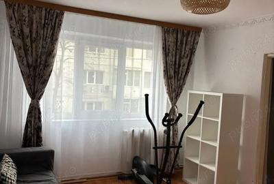 Apartament cu 2 camere nedecomandat în Central